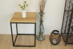 Kleiner Tisch für Deko oder Blumen aus Holz
